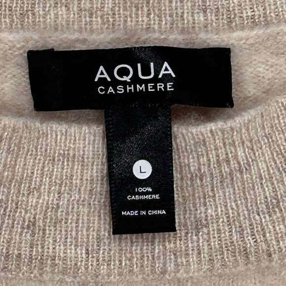 AQUA
CASHMERE Neutral Checkered Crew Neck Sweater - Picture 3 of 9